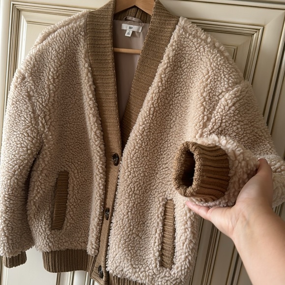 Teddy oversized jacket, size S. - Picture 3 of 5